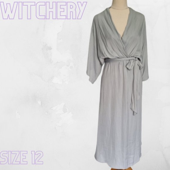 Witchery Dresses & Skirts - Witchery Sage Green Short Sleeve Deep V-Neck Midi Dress with Belt Size 12